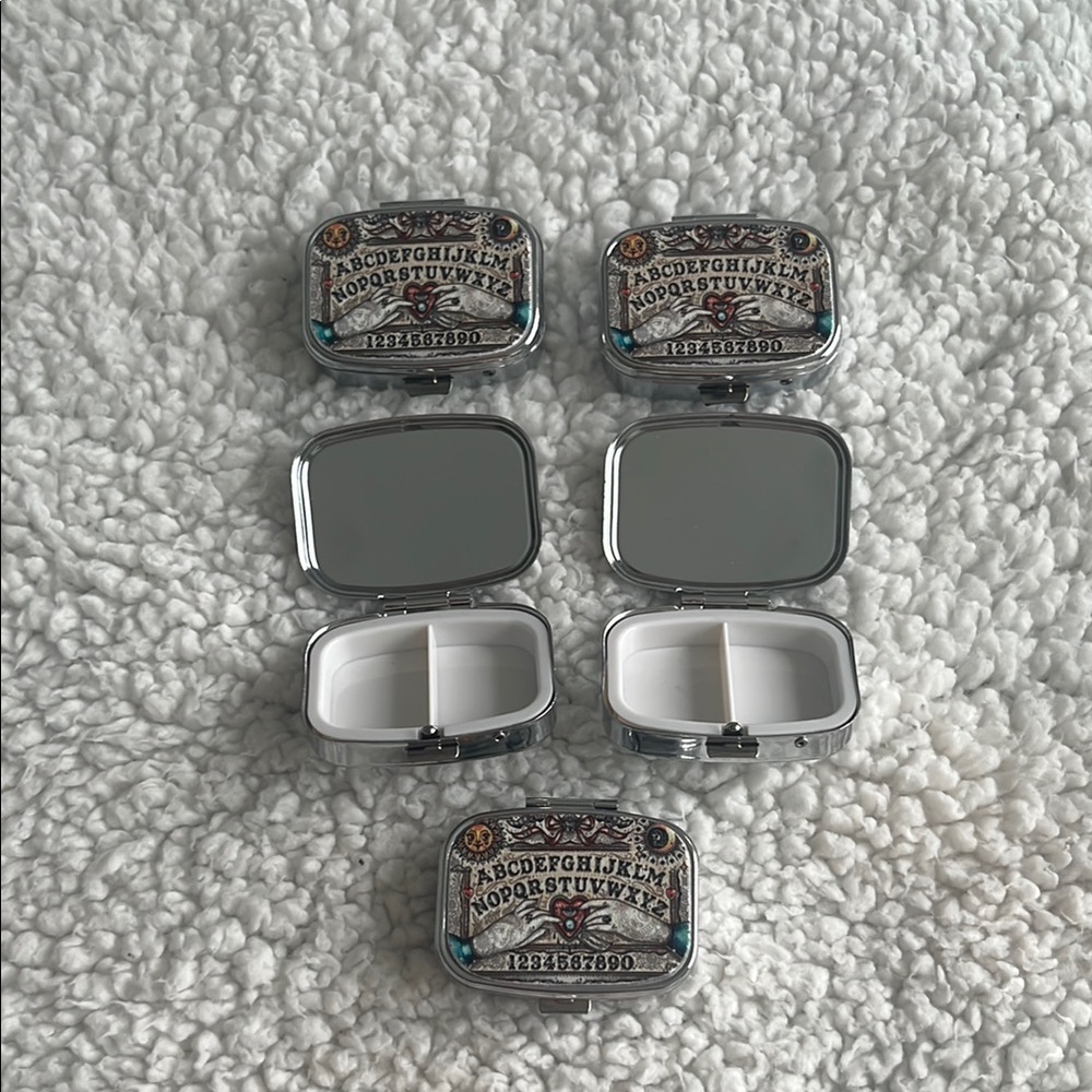 Sliver pill case
